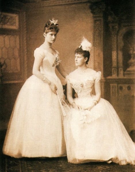 Принцессы Алиса и Элла, будущие императрица и княгиня дома Романовых