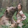Медведь и русские красавицы