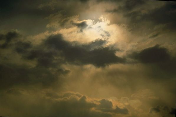 cloud003.jpg
