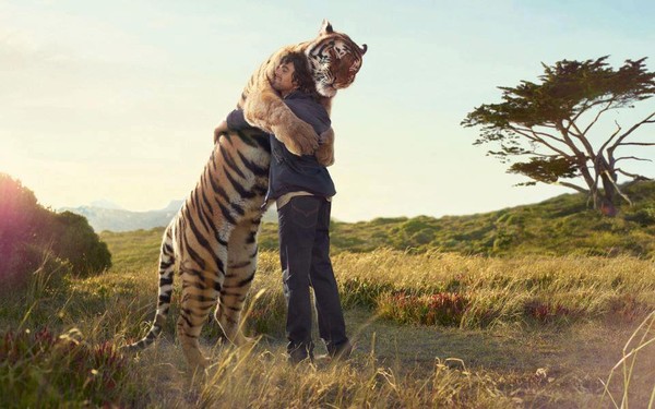 В обнимку с тигром.jpg