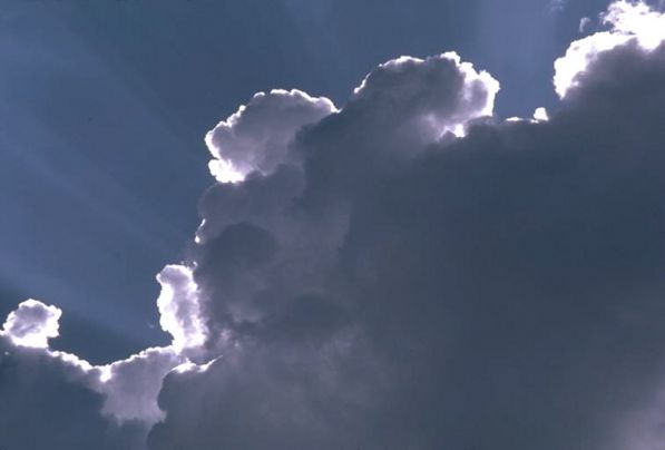 cloud006.jpg