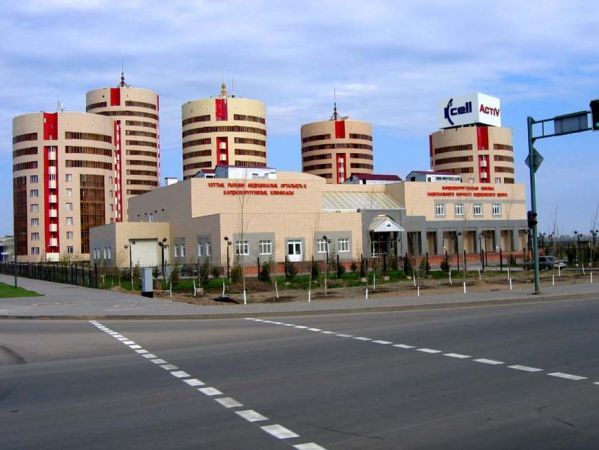 Astana-Sem-Bochek.jpg